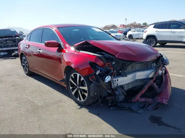 1N4AL3AP3JC115982 2018 NISSAN ALTIMA - Image 1