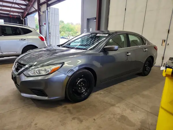 1N4AL3AP3JC116162 2018 NISSAN ALTIMA - Image 1