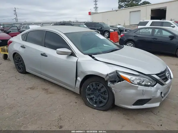 1N4AL3AP3JC116548 2018 NISSAN ALTIMA - Image 1