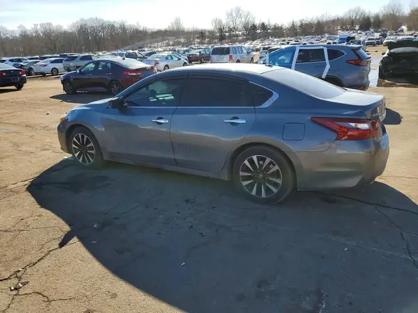 1N4AL3AP3JC118378 2018 NISSAN ALTIMA - Image 2