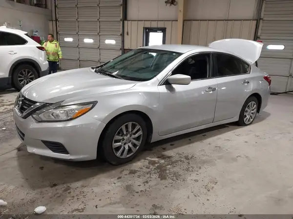 1N4AL3AP3JC118753 2018 NISSAN ALTIMA - Image 2