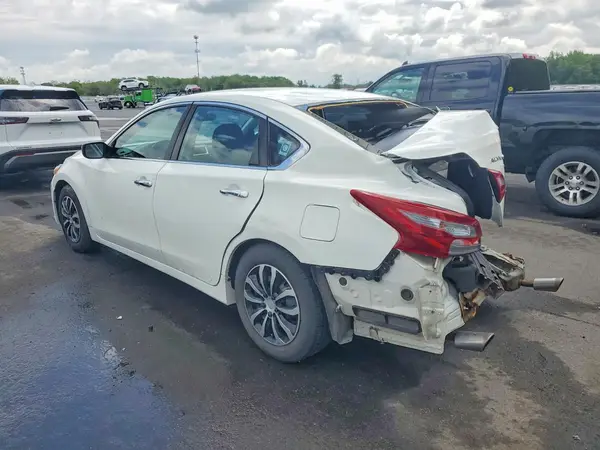 1N4AL3AP3JC118820 2018 NISSAN ALTIMA - Image 2