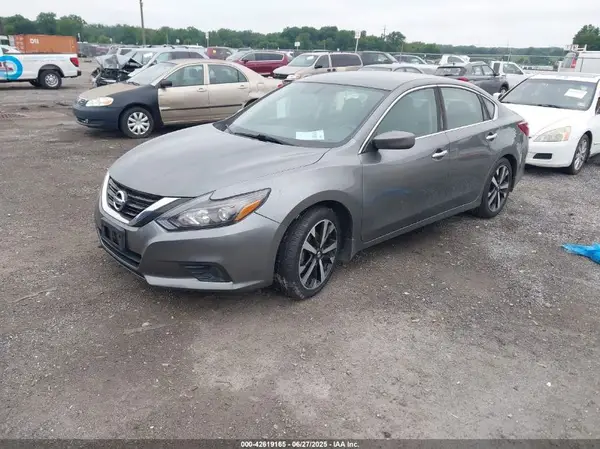 1N4AL3AP3JC119742 2018 NISSAN ALTIMA - Image 2