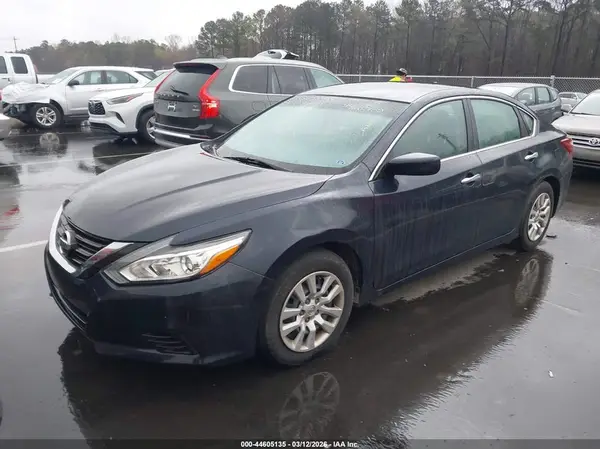1N4AL3AP3JC119854 2018 NISSAN ALTIMA - Image 2