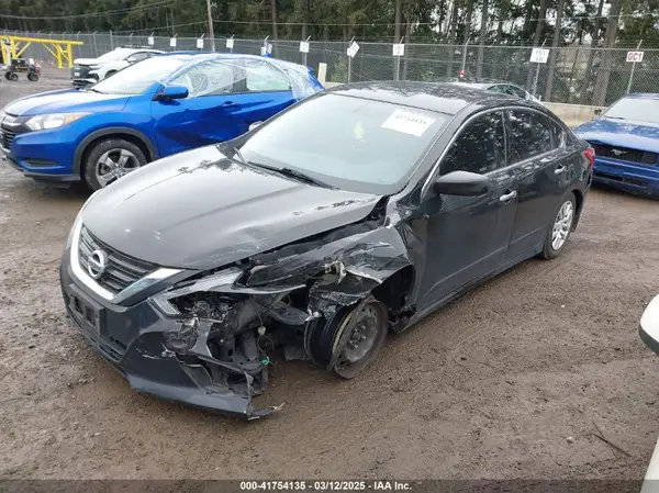 1N4AL3AP3JC124097 2018 NISSAN ALTIMA - Image 2