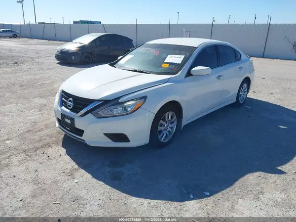 1N4AL3AP3JC126514 2018 NISSAN ALTIMA - Image 2