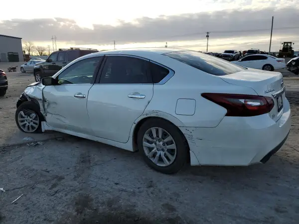 1N4AL3AP3JC126531 2018 NISSAN ALTIMA - Image 2