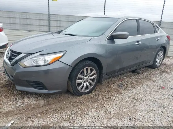 1N4AL3AP3JC127985 2018 NISSAN ALTIMA - Image 2