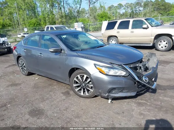 1N4AL3AP3JC127999 2018 NISSAN ALTIMA - Image 1