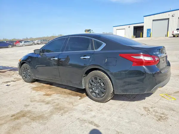 1N4AL3AP3JC129669 2018 NISSAN ALTIMA - Image 2