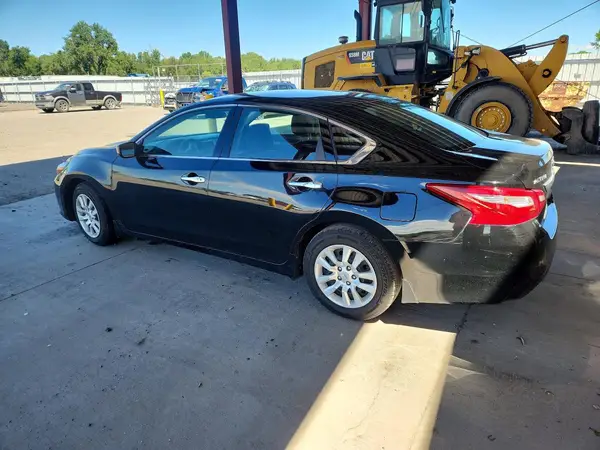 1N4AL3AP3JC131227 2018 NISSAN ALTIMA - Image 2