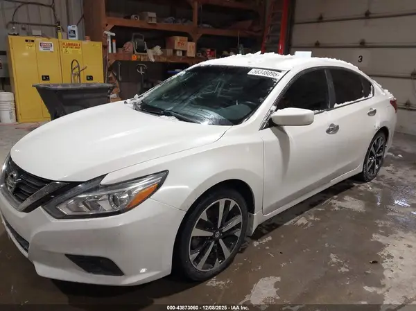 1N4AL3AP3JC132412 2018 NISSAN ALTIMA - Image 2