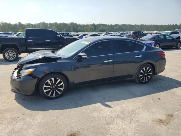 1N4AL3AP3JC133169 2018 NISSAN ALTIMA - Image 1