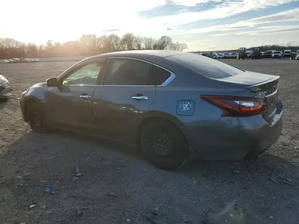 1N4AL3AP3JC134127 2018 NISSAN ALTIMA - Image 2