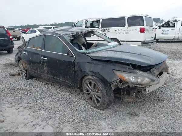 1N4AL3AP3JC135410 2018 NISSAN ALTIMA - Image 1