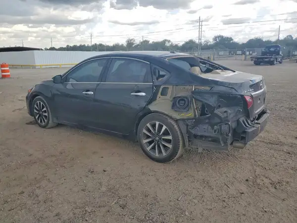 1N4AL3AP3JC135424 2018 NISSAN ALTIMA - Image 2