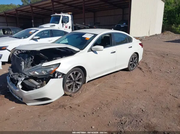 1N4AL3AP3JC136721 2018 NISSAN ALTIMA - Image 2
