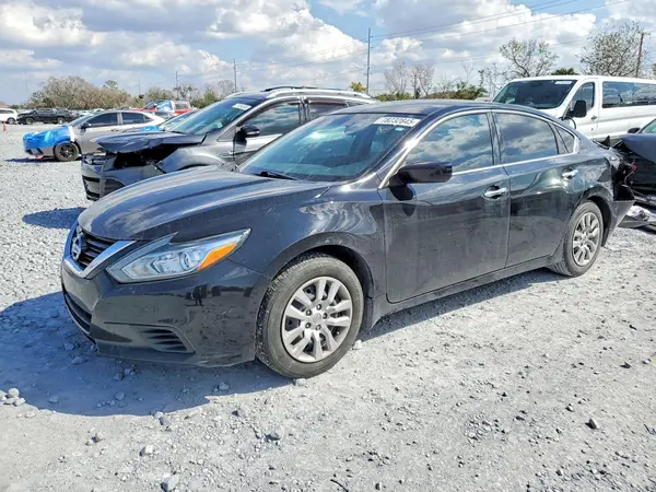 1N4AL3AP3JC137237 2018 NISSAN ALTIMA - Image 1