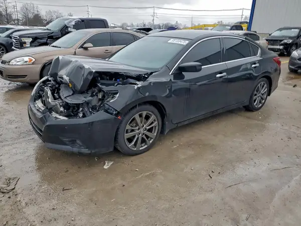 1N4AL3AP3JC138985 2018 NISSAN ALTIMA - Image 1
