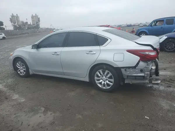 1N4AL3AP3JC140106 2018 NISSAN ALTIMA - Image 2