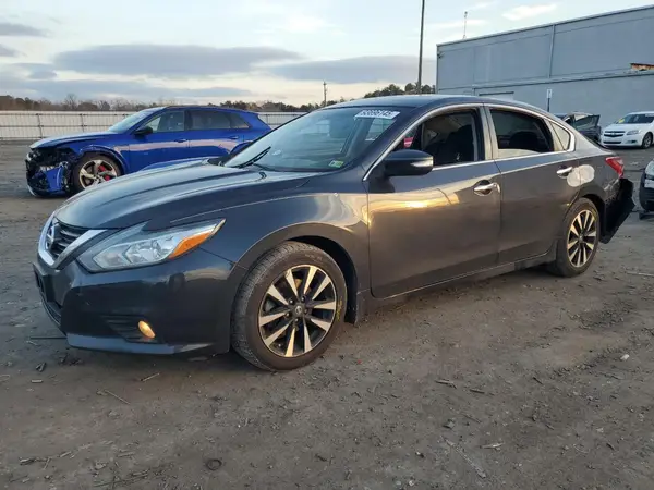 1N4AL3AP3JC142311 2018 NISSAN ALTIMA - Image 1