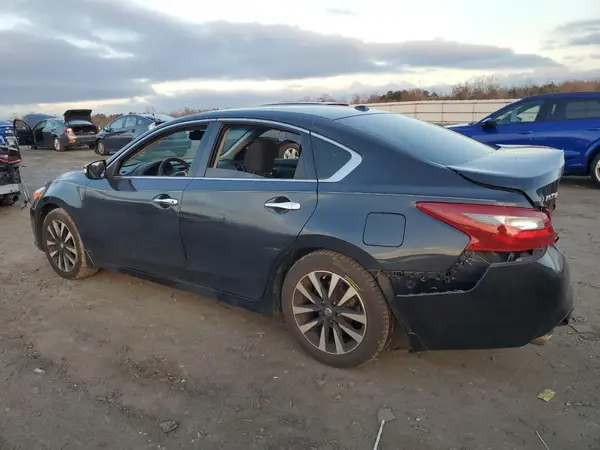1N4AL3AP3JC142311 2018 NISSAN ALTIMA - Image 2