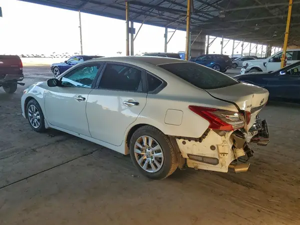 1N4AL3AP3JC144821 2018 NISSAN ALTIMA - Image 2