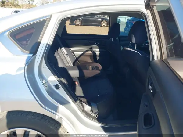 1N4AL3AP3JC144883 2018 NISSAN ALTIMA - Image 8
