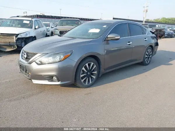 1N4AL3AP3JC145791 2018 NISSAN ALTIMA - Image 2