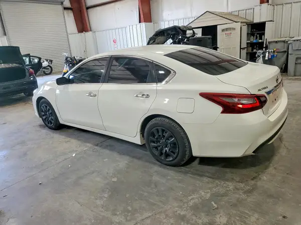 1N4AL3AP3JC146519 2018 NISSAN ALTIMA - Image 2