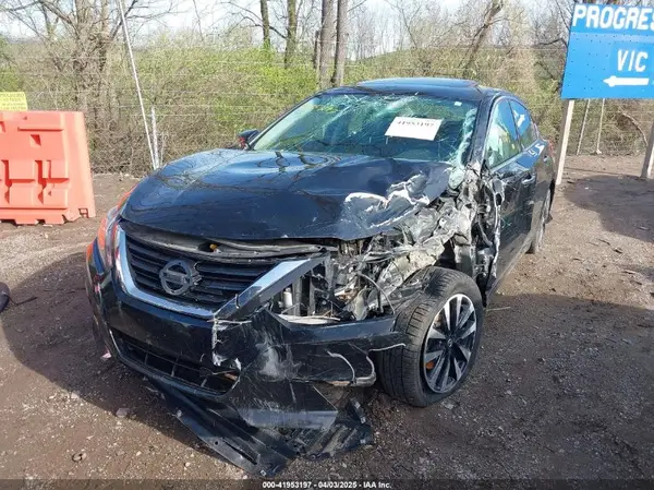 1N4AL3AP3JC146990 2018 NISSAN ALTIMA - Image 2