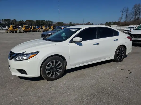 1N4AL3AP3JC151459 2018 NISSAN ALTIMA - Image 1