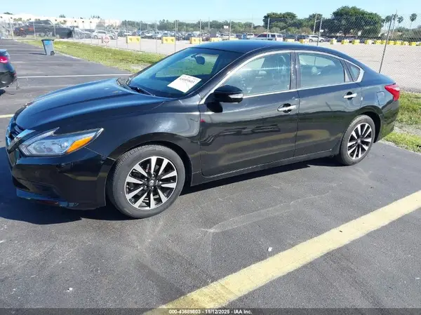 1N4AL3AP3JC152319 2018 NISSAN ALTIMA - Image 2