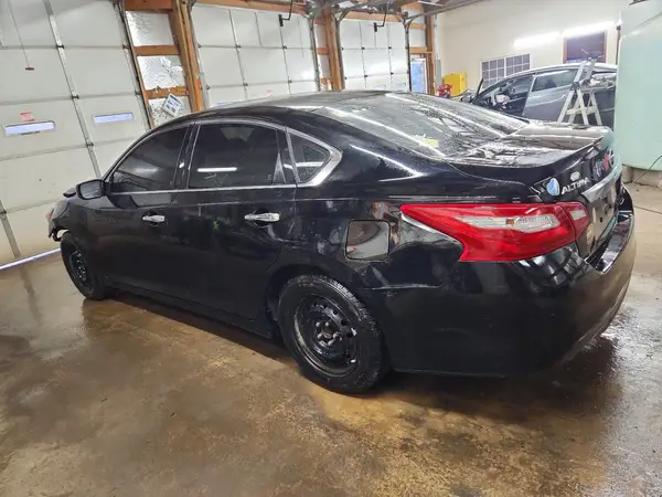1N4AL3AP3JC153258 2018 NISSAN ALTIMA - Image 2