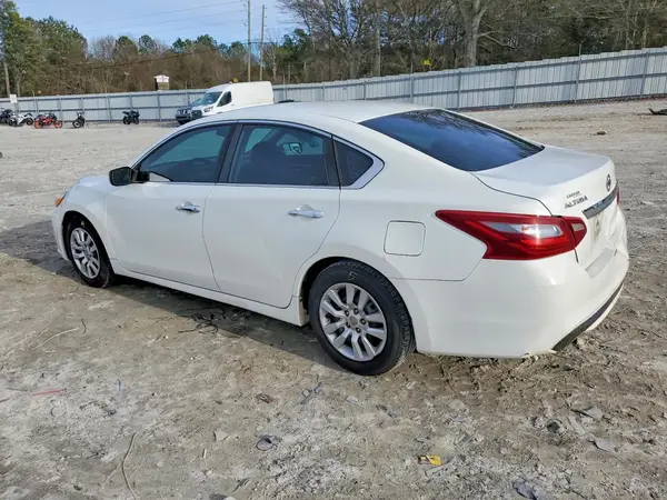 1N4AL3AP3JC154233 2018 NISSAN ALTIMA - Image 2