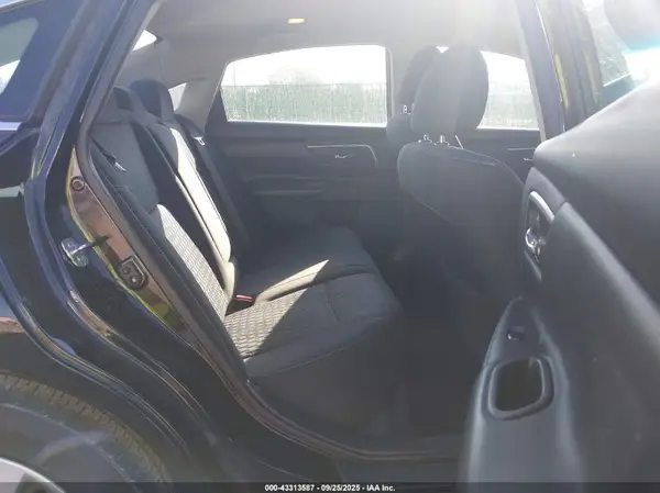 1N4AL3AP3JC155110 2018 NISSAN ALTIMA - Image 8
