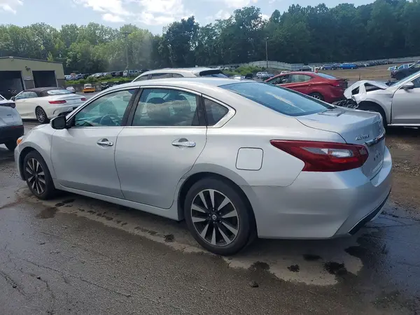 1N4AL3AP3JC155611 2018 NISSAN ALTIMA - Image 2