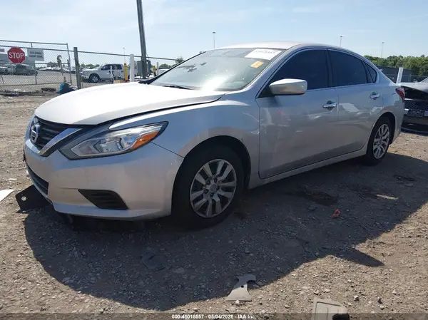 1N4AL3AP3JC155799 2018 NISSAN ALTIMA - Image 2