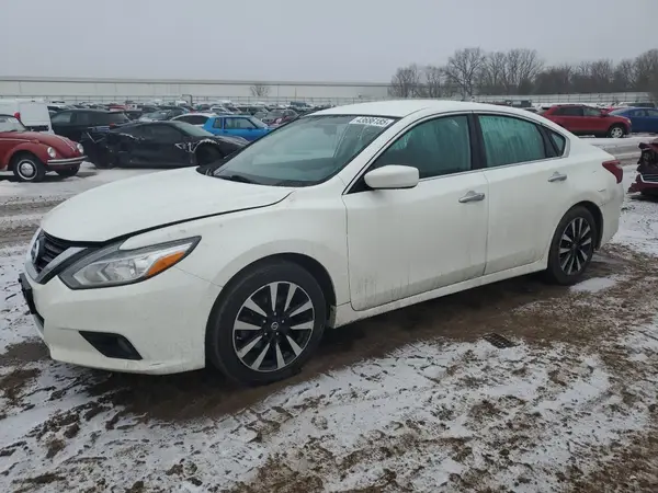 1N4AL3AP3JC158055 2018 NISSAN ALTIMA - Image 1