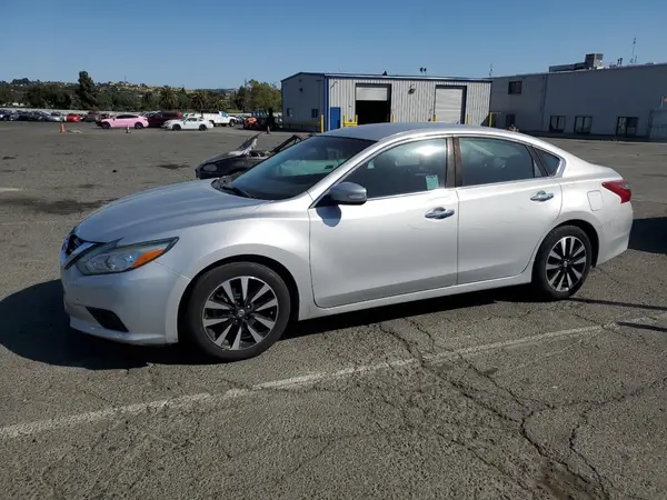 1N4AL3AP3JC159433 2018 NISSAN ALTIMA - Image 1