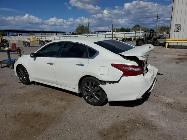 1N4AL3AP3JC159495 2018 NISSAN ALTIMA - Image 2