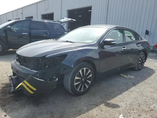 1N4AL3AP3JC160968 2018 NISSAN ALTIMA - Image 1