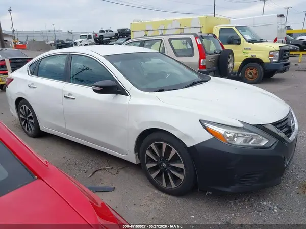 1N4AL3AP3JC161540 2018 NISSAN ALTIMA - Image 1