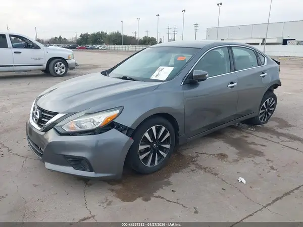 1N4AL3AP3JC162929 2018 NISSAN ALTIMA - Image 2