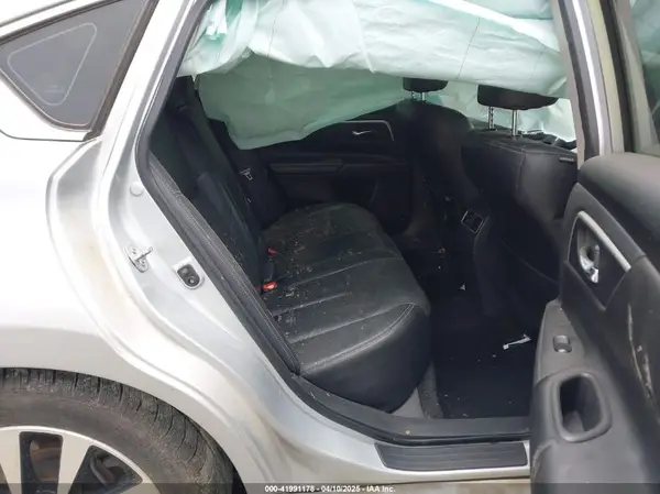 1N4AL3AP3JC165720 2018 NISSAN ALTIMA - Image 8