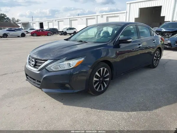 1N4AL3AP3JC166835 2018 NISSAN ALTIMA - Image 2