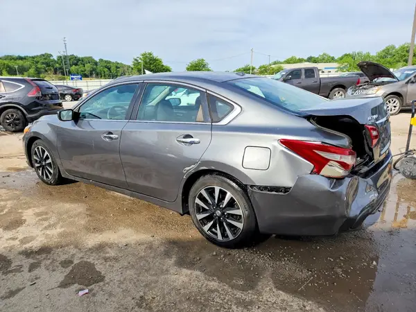 1N4AL3AP3JC168861 2018 NISSAN ALTIMA - Image 2