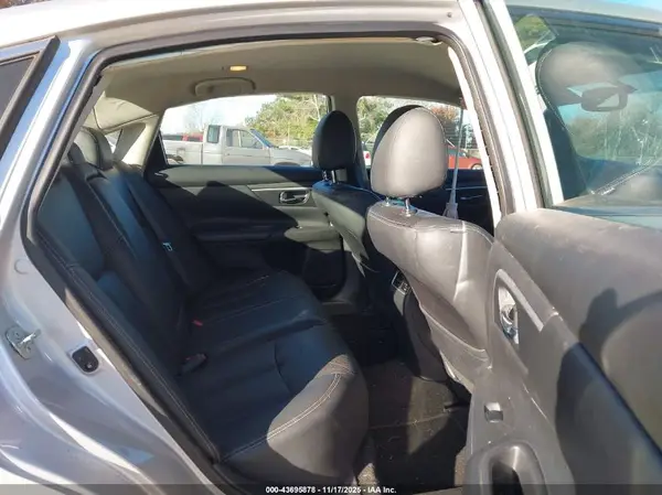 1N4AL3AP3JC171050 2018 NISSAN ALTIMA - Image 8