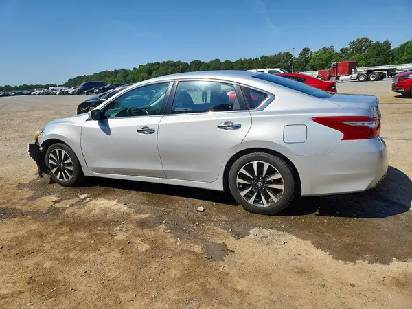 1N4AL3AP3JC171517 2018 NISSAN ALTIMA - Image 2