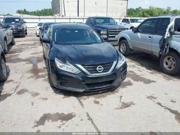 1N4AL3AP3JC174269 2018 NISSAN ALTIMA - Image 1